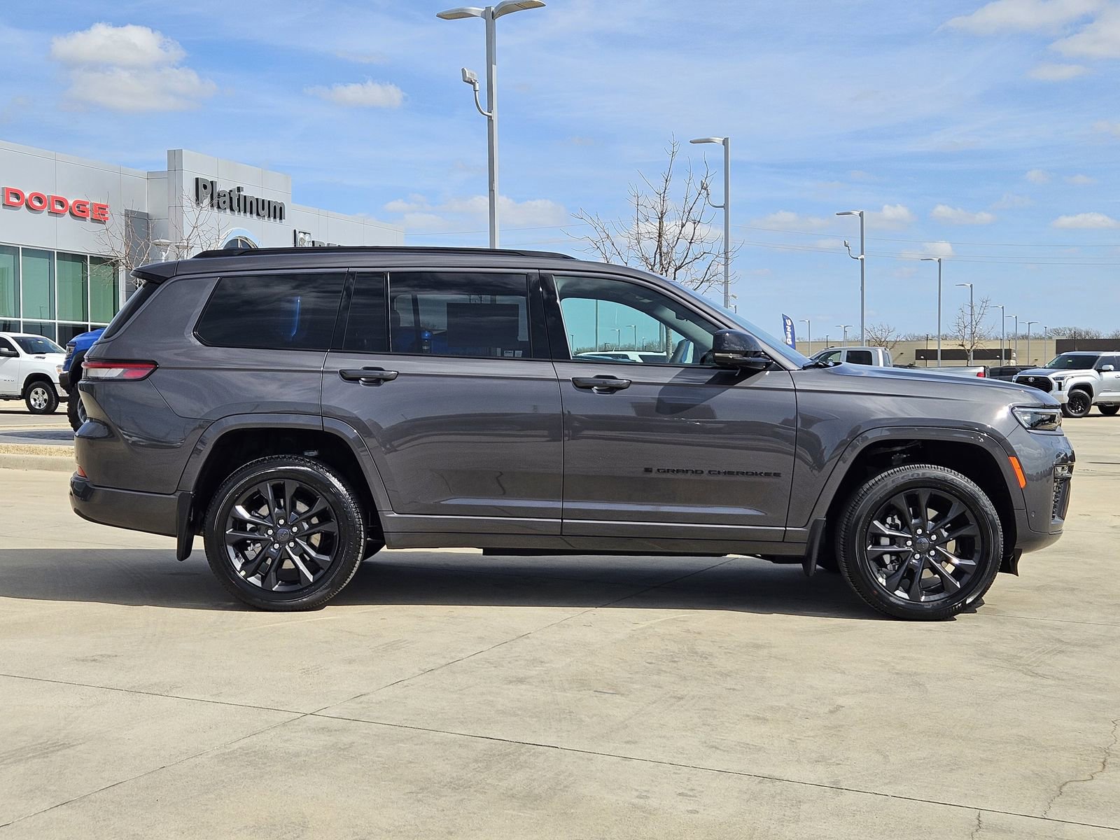 New 2026 Jeep Grand Cherokee L Limited image 7