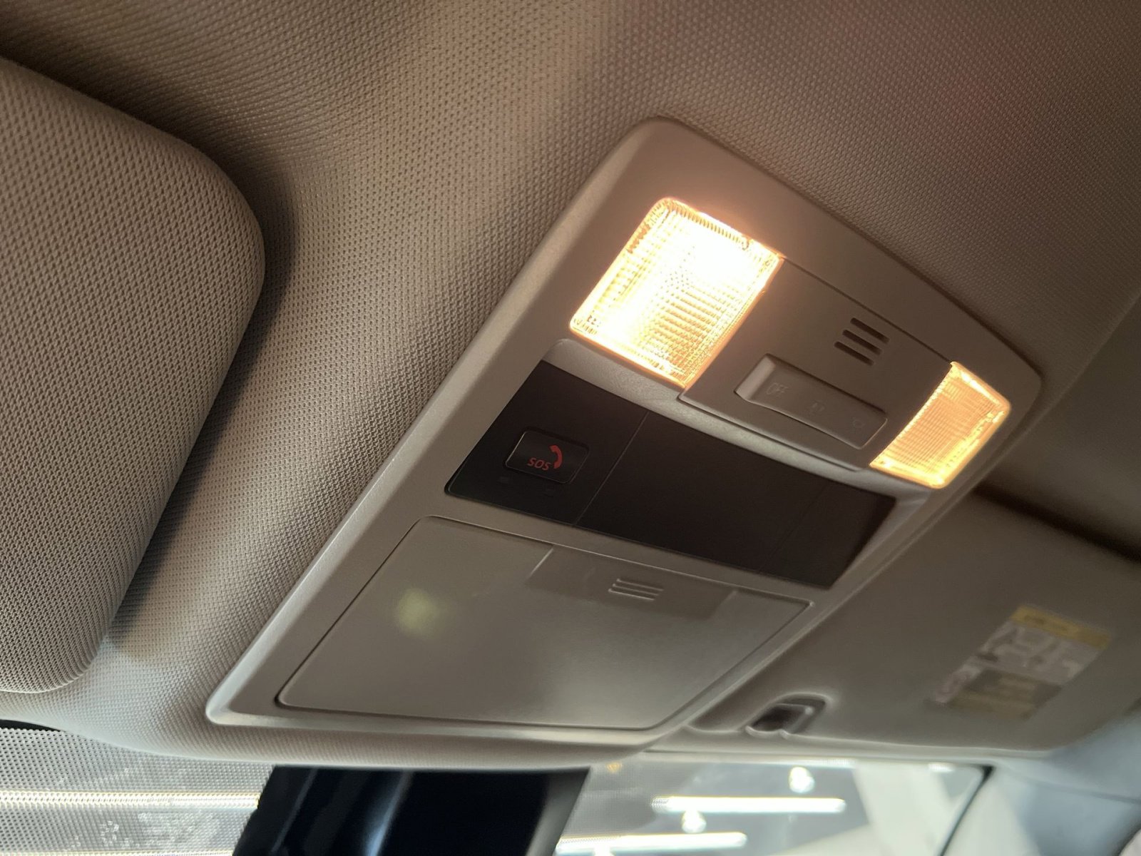 Used 2022 Toyota Tacoma SR5 w/ Technology Package image 27