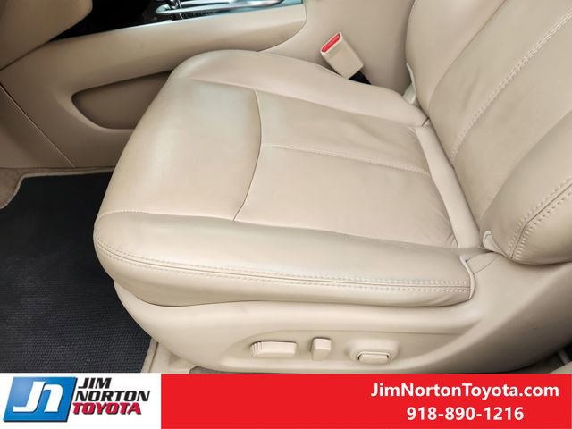 Used 2015 Nissan Pathfinder SL w/ Trailer Tow Package FWD image 25