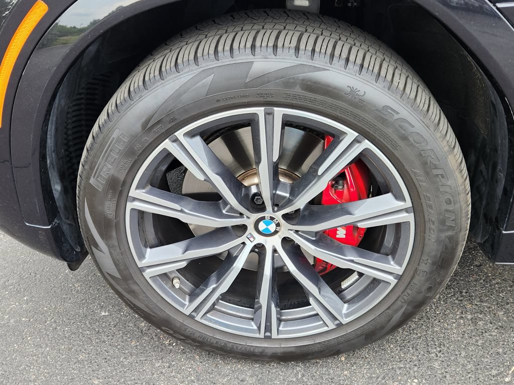 Used 2025 BMW X6 xDrive40i w/ Executive Package AWD/4WD image 19