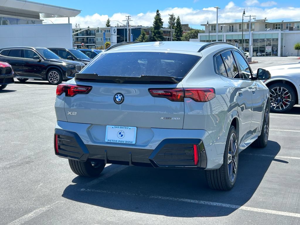 New 2026 BMW X2 xDrive28i w/ Technology Package AWD/4WD image 5