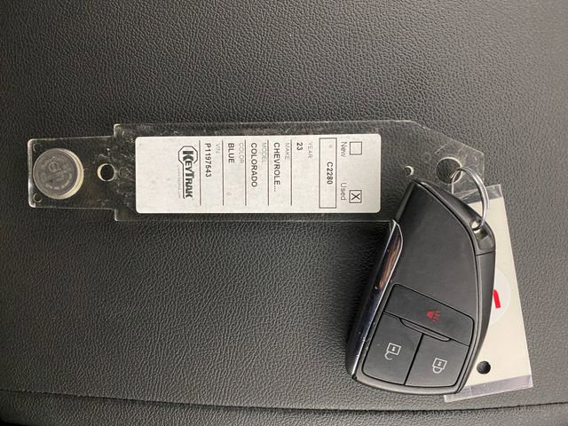 Certified 2023 Chevrolet Colorado Trail Boss w/ Technology Package image 30