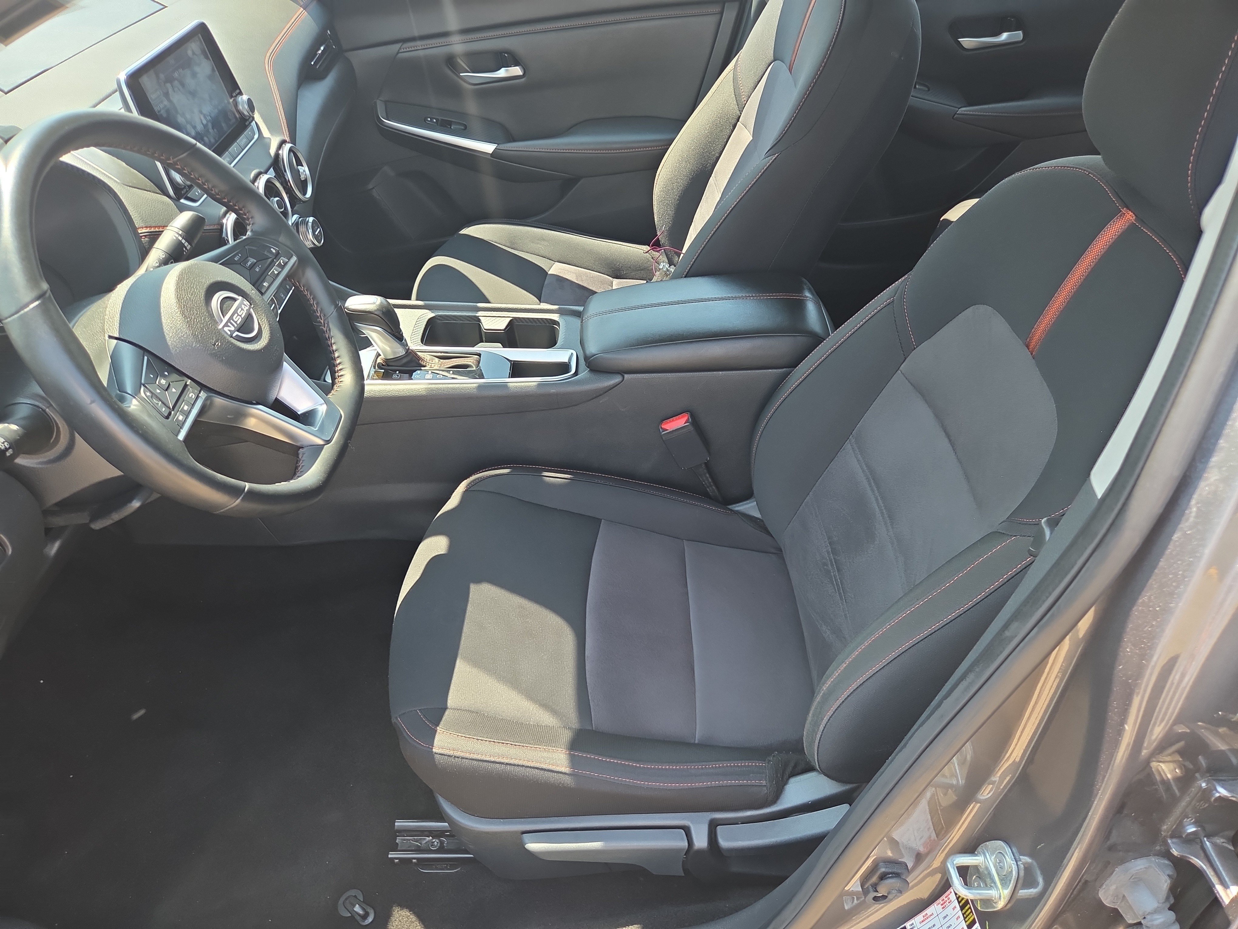 Used 2025 Nissan Sentra SR FWD image 5