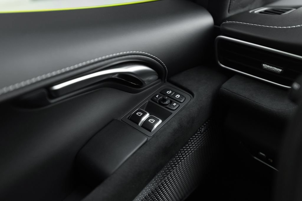Used 2025 Lotus Emira RWD image 35