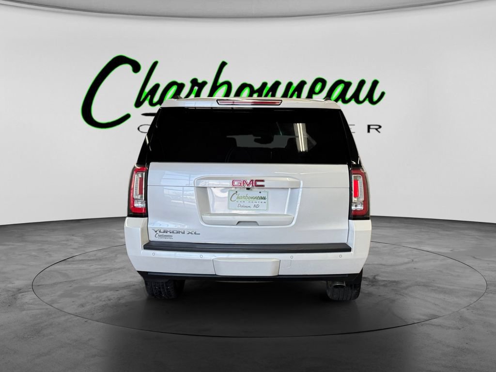 Used 2016 GMC Yukon XL SLT w/ Open Road Package AWD/4WD image 4