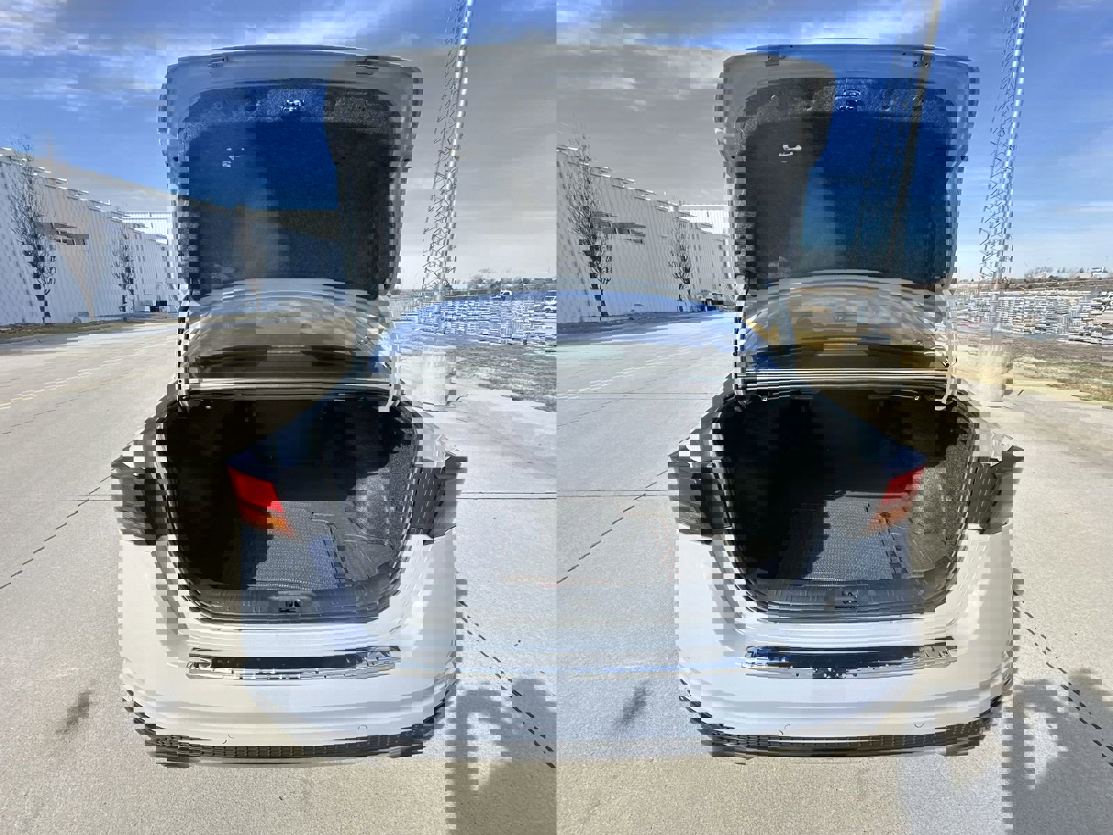 Used 2023 Nissan Altima 2.5 SR w/ SR Premium Package image 27