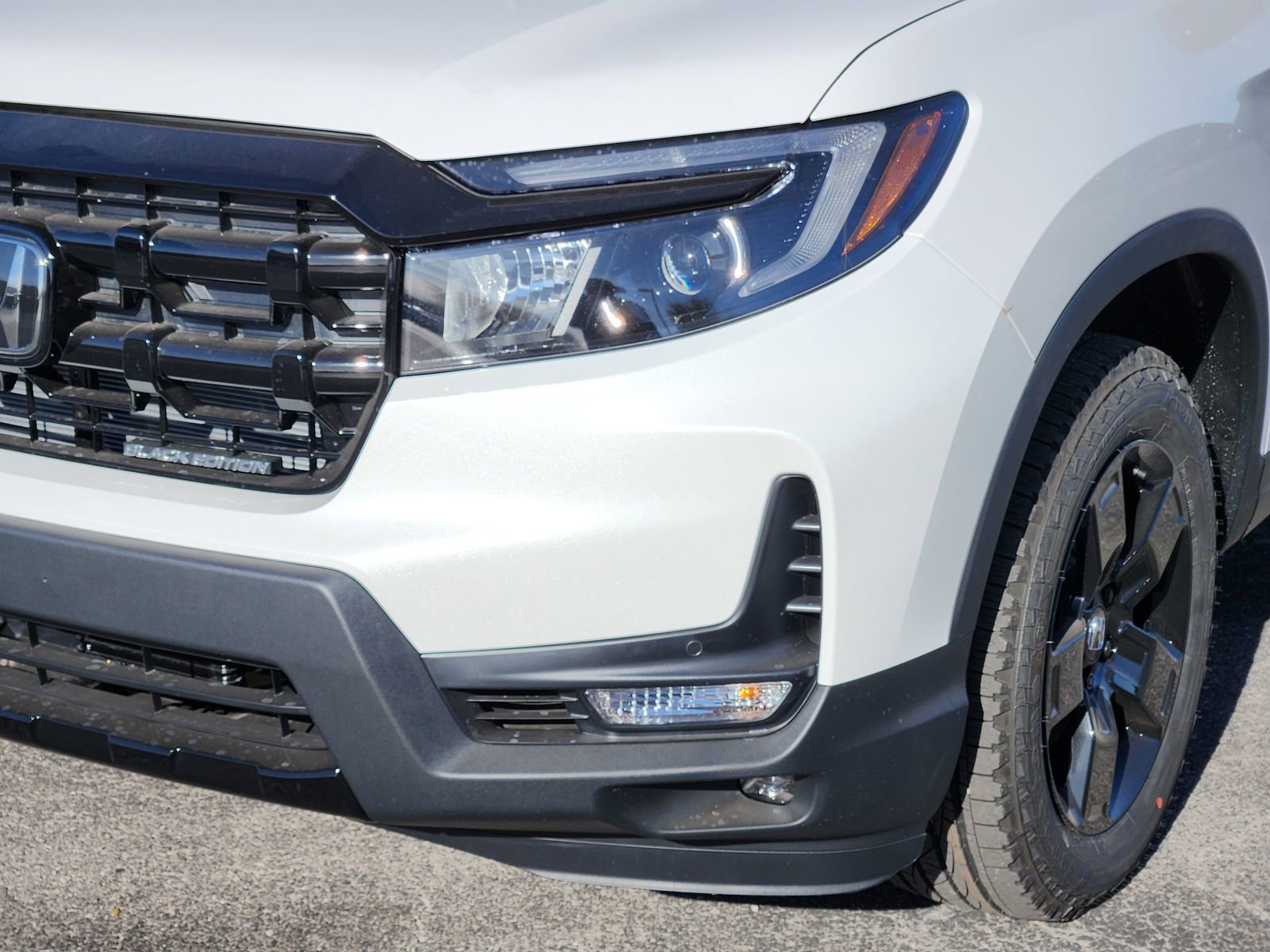 New 2026 Honda Ridgeline Black Edition image 11