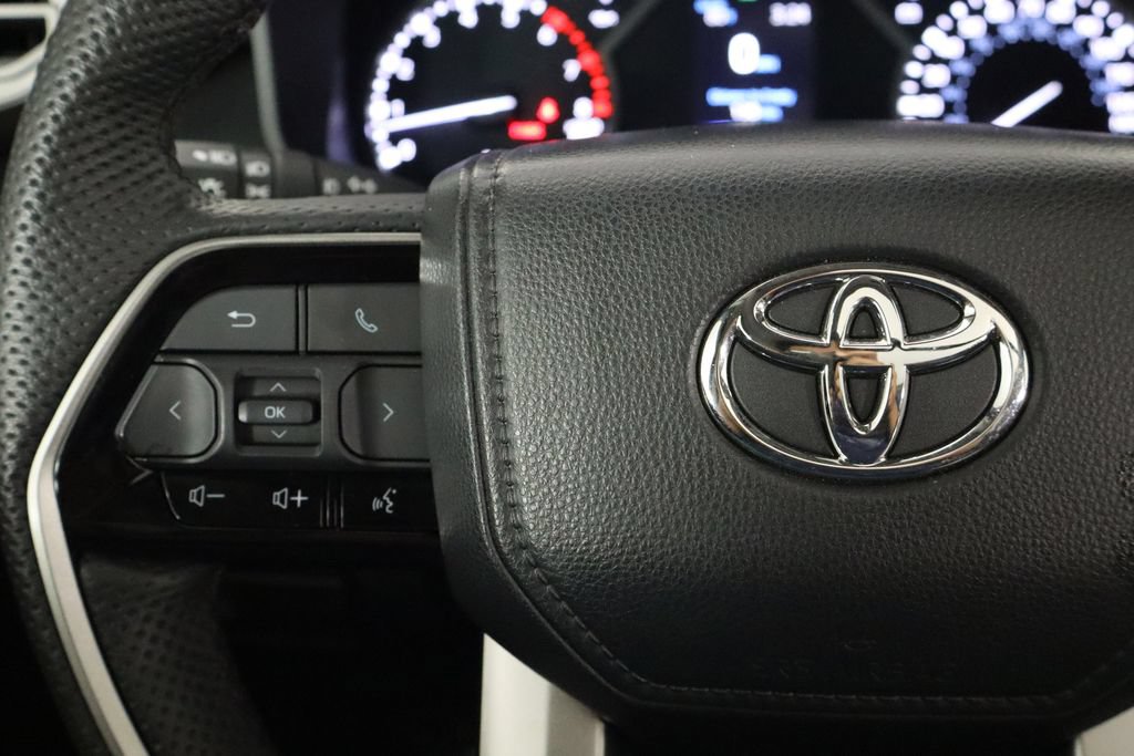 Used 2023 Toyota Tundra Limited RWD image 8