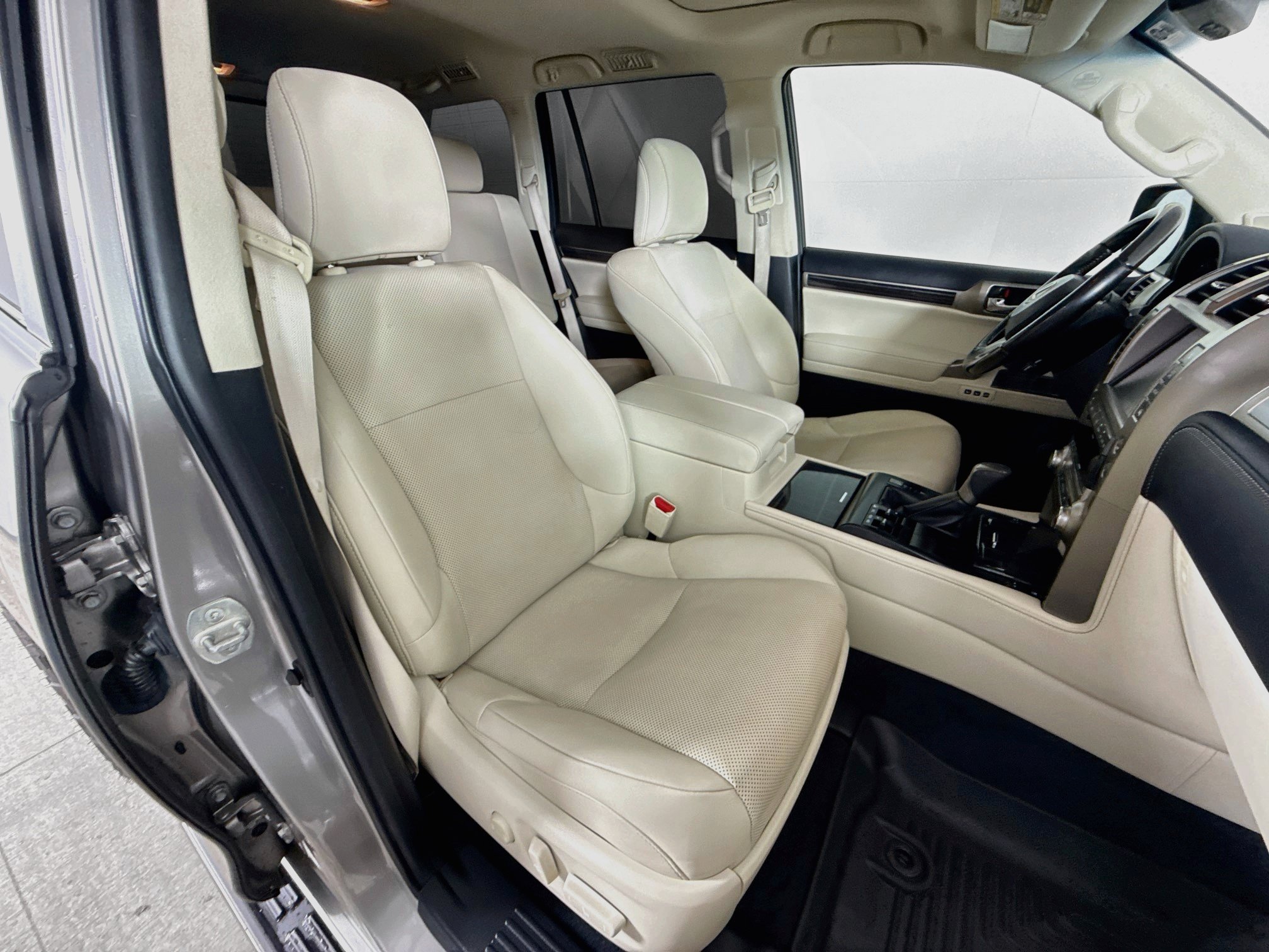 Used 2020 Lexus GX 460 Premium w/ Premium Package AWD/4WD image 37