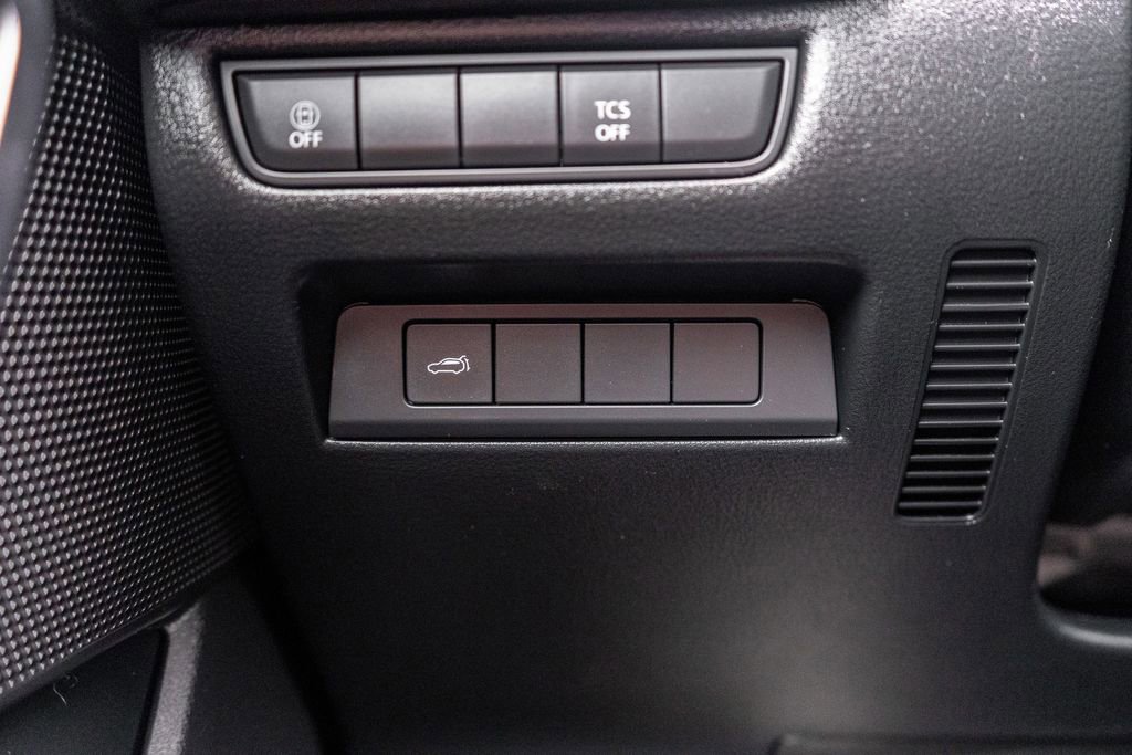 Used 2025 MAZDA CX-50 AWD 2.5 S w/ Premium Package image 24