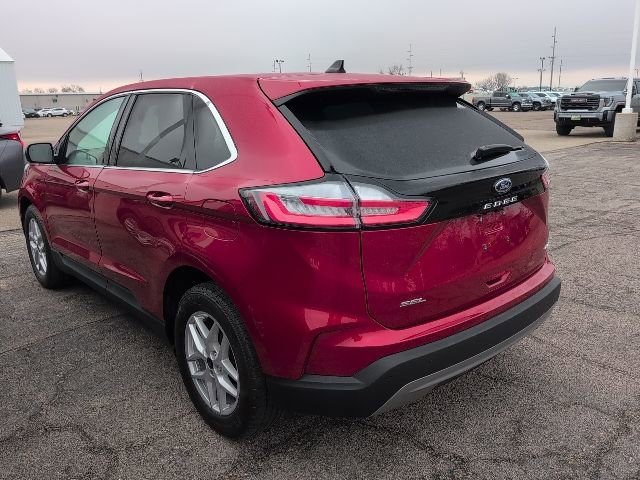 Used 2024 Ford Edge SEL w/ Convenience Package image 2