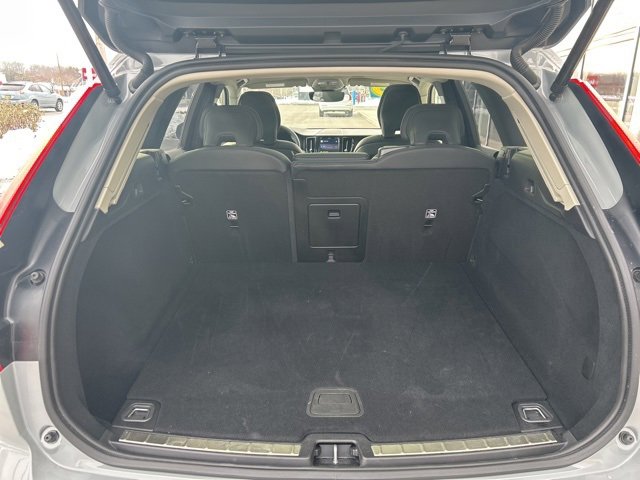 Certified 2025 Volvo XC60 B5 Plus image 11