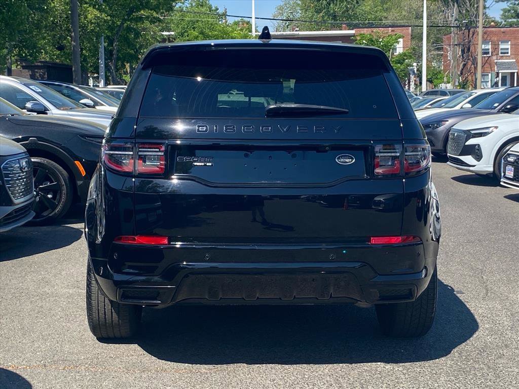 Used 2020 Land Rover Discovery Sport SE R-Dynamic image 4