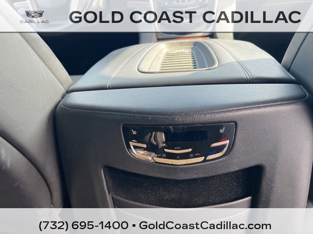 Used 2019 Cadillac Escalade ESV Luxury image 10