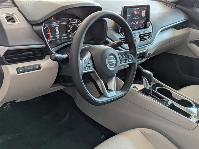 Used 2021 Nissan Altima 2.5 SV FWD image 9
