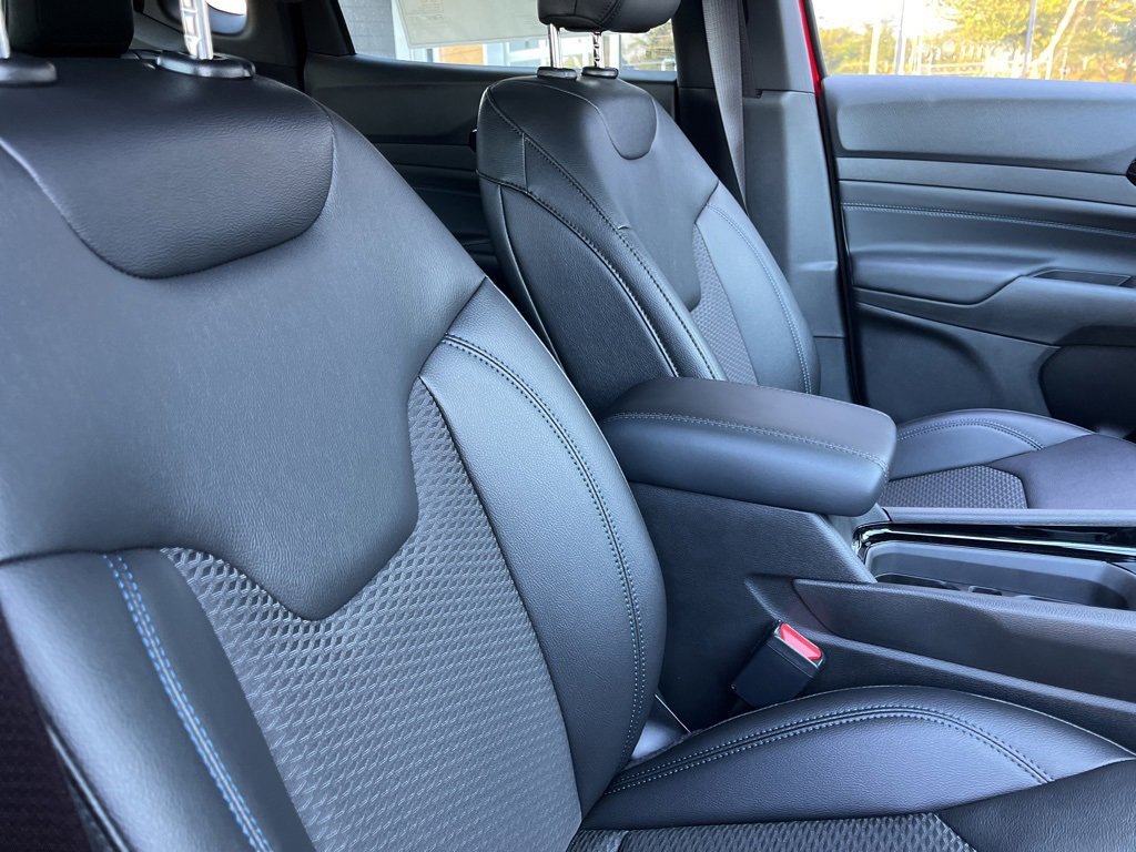 New 2026 Jeep Compass Latitude image 24