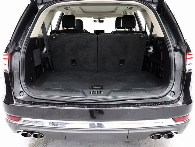Used 2021 Lincoln Aviator Reserve w/ Equipment Group 201A AWD/4WD image 32