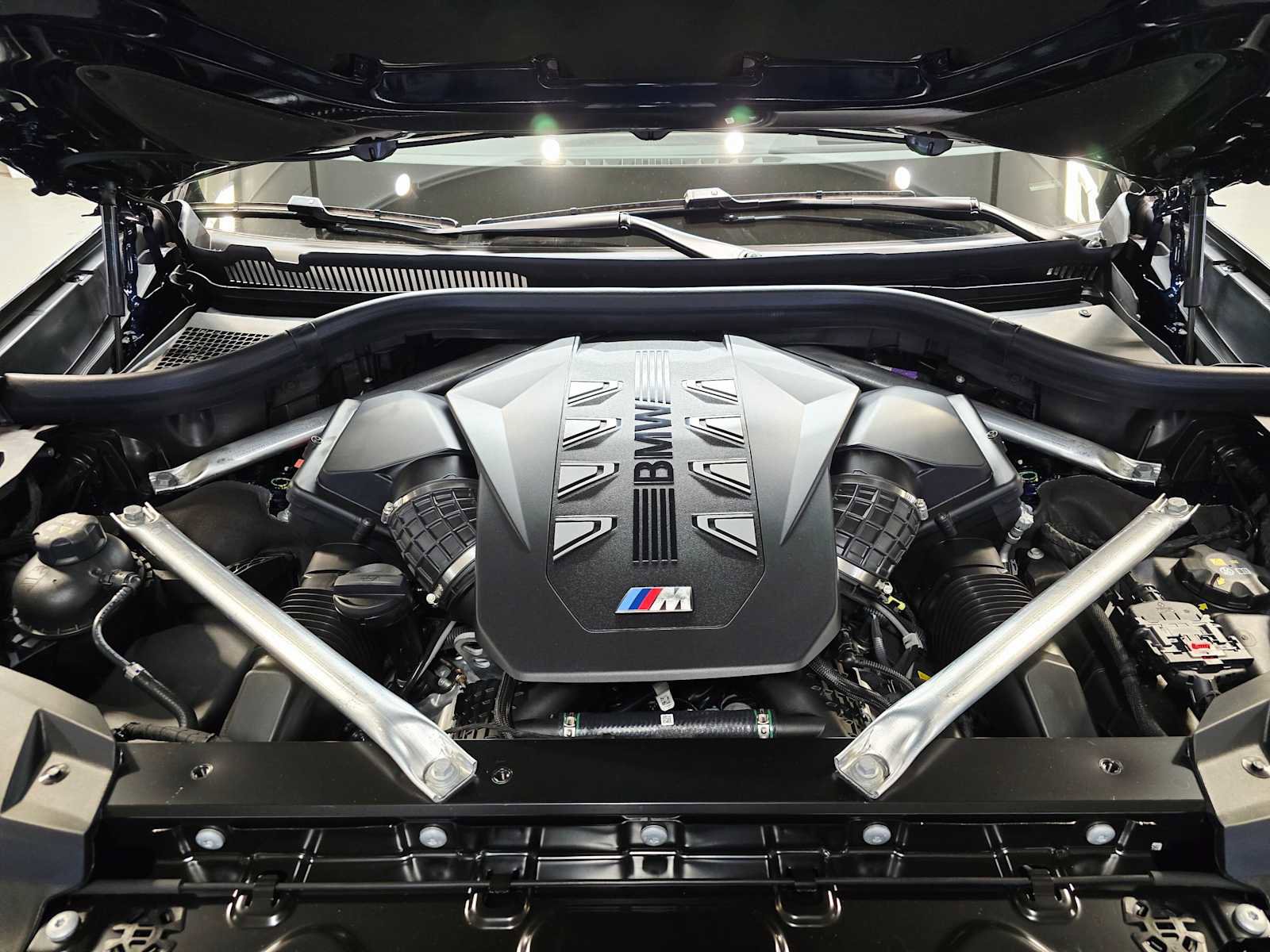 New 2026 BMW X7 M60i image 9