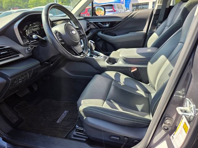 Used 2025 Subaru Outback Onyx Edition AWD/4WD image 10
