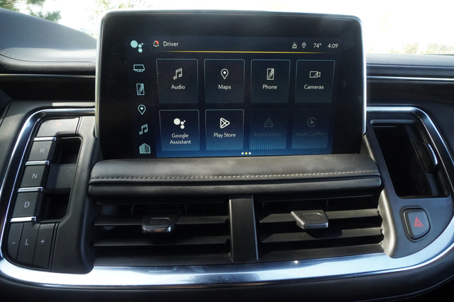 Used 2024 Chevrolet Tahoe High Country AWD/4WD image 22