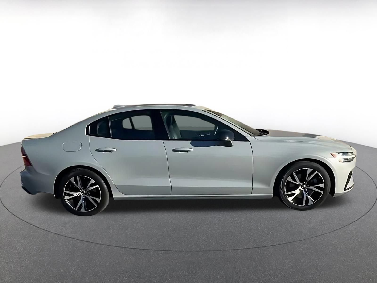 Used 2024 Volvo S60 B5 Core FWD image 14