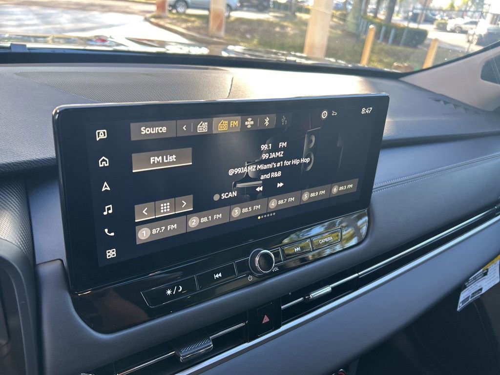 New 2026 Mitsubishi Outlander SE image 7