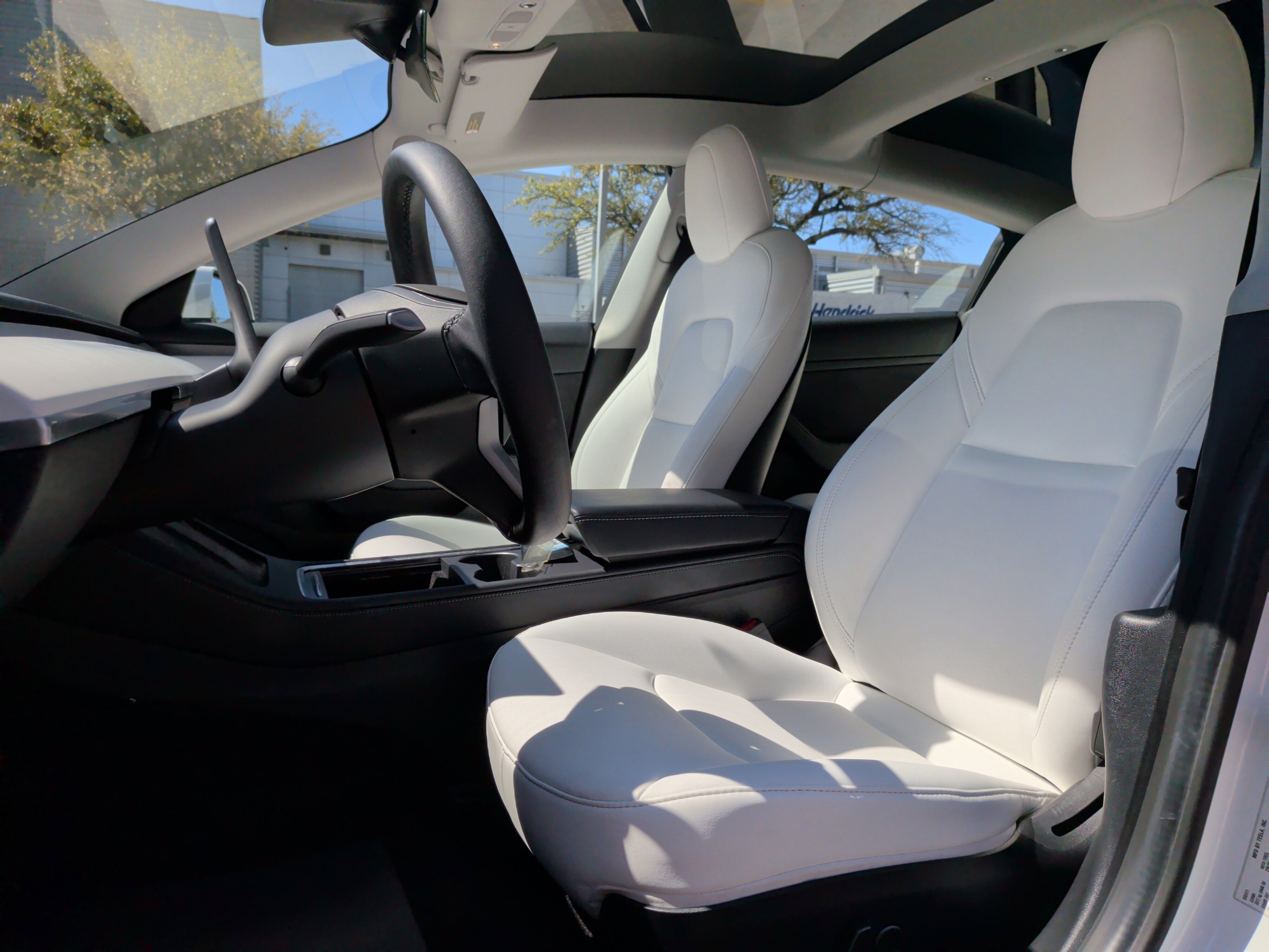 Used 2021 Tesla Model 3 Standard Range Plus image 17