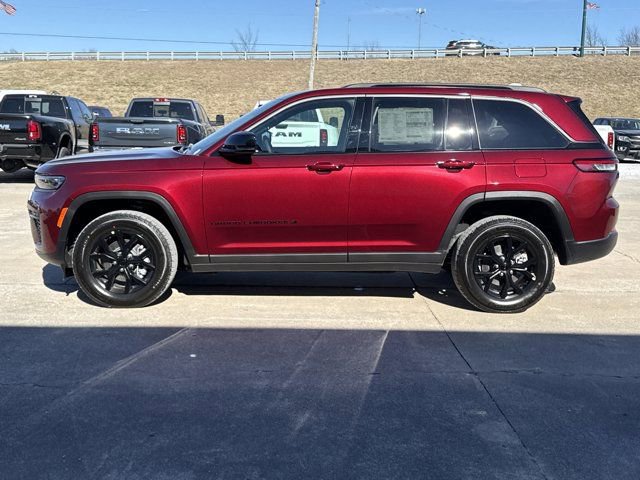 New 2026 Jeep Grand Cherokee Altitude AWD/4WD image 10