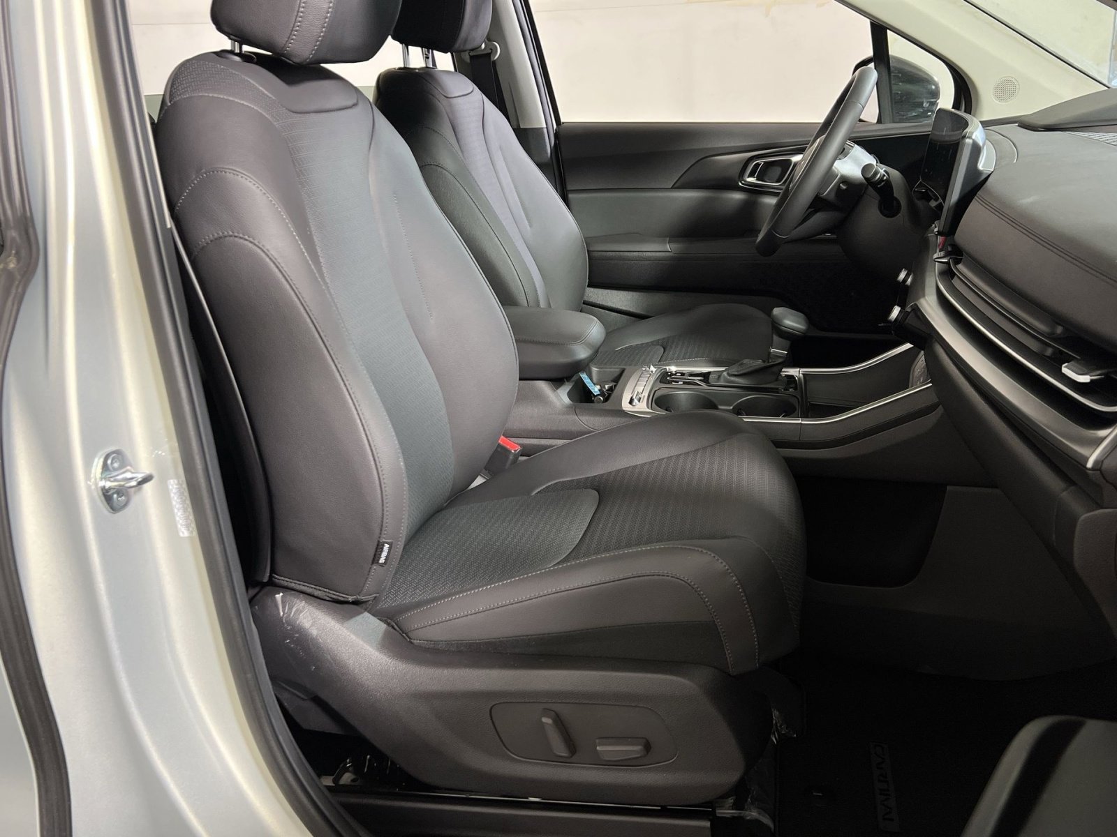 New 2026 Kia Carnival SX Prestige image 27