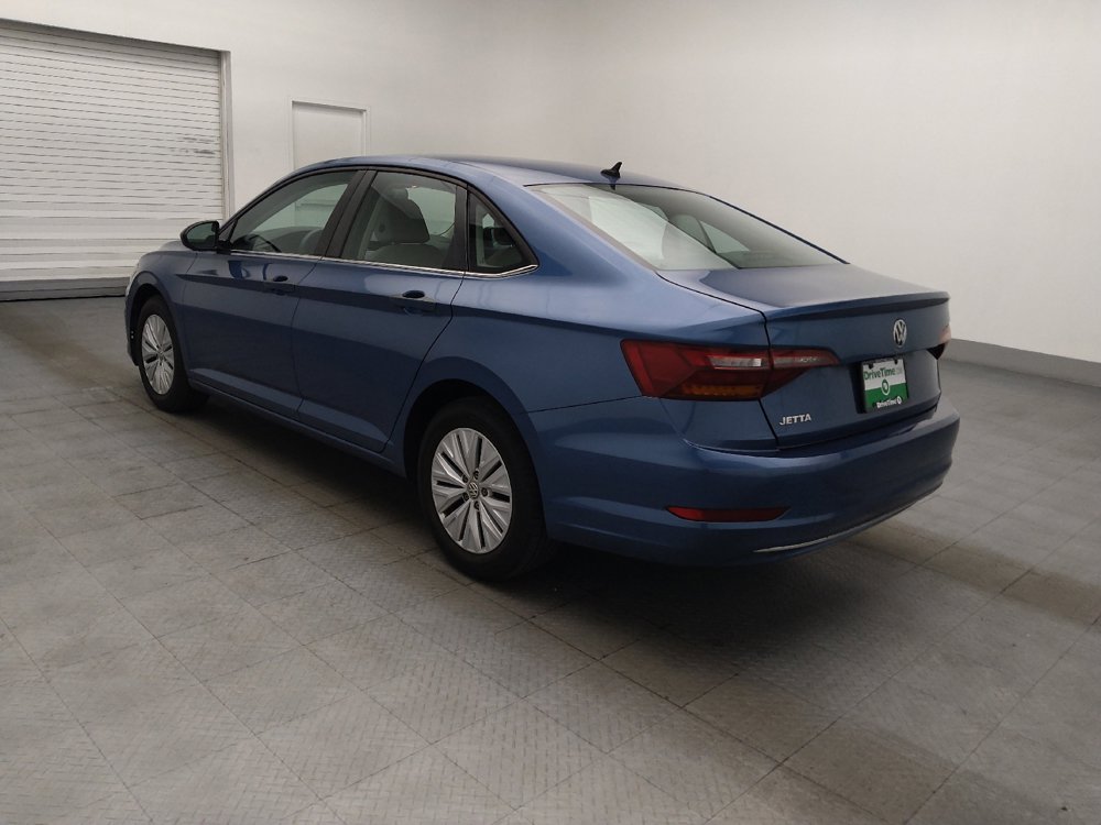 Used 2019 Volkswagen Jetta SE FWD image 3