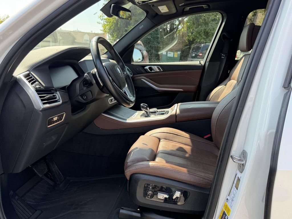 Used 2022 BMW X5 xDrive45e w/ Luxury Seating Package AWD/4WD image 16