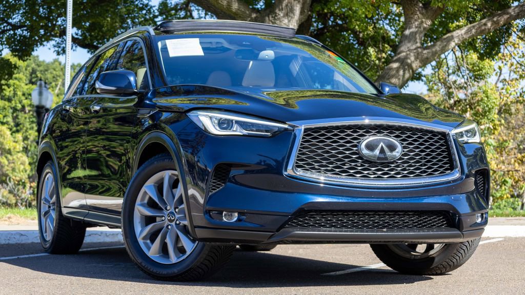 Used 2020 INFINITI QX50 Luxe w/ Navigation Package image 2