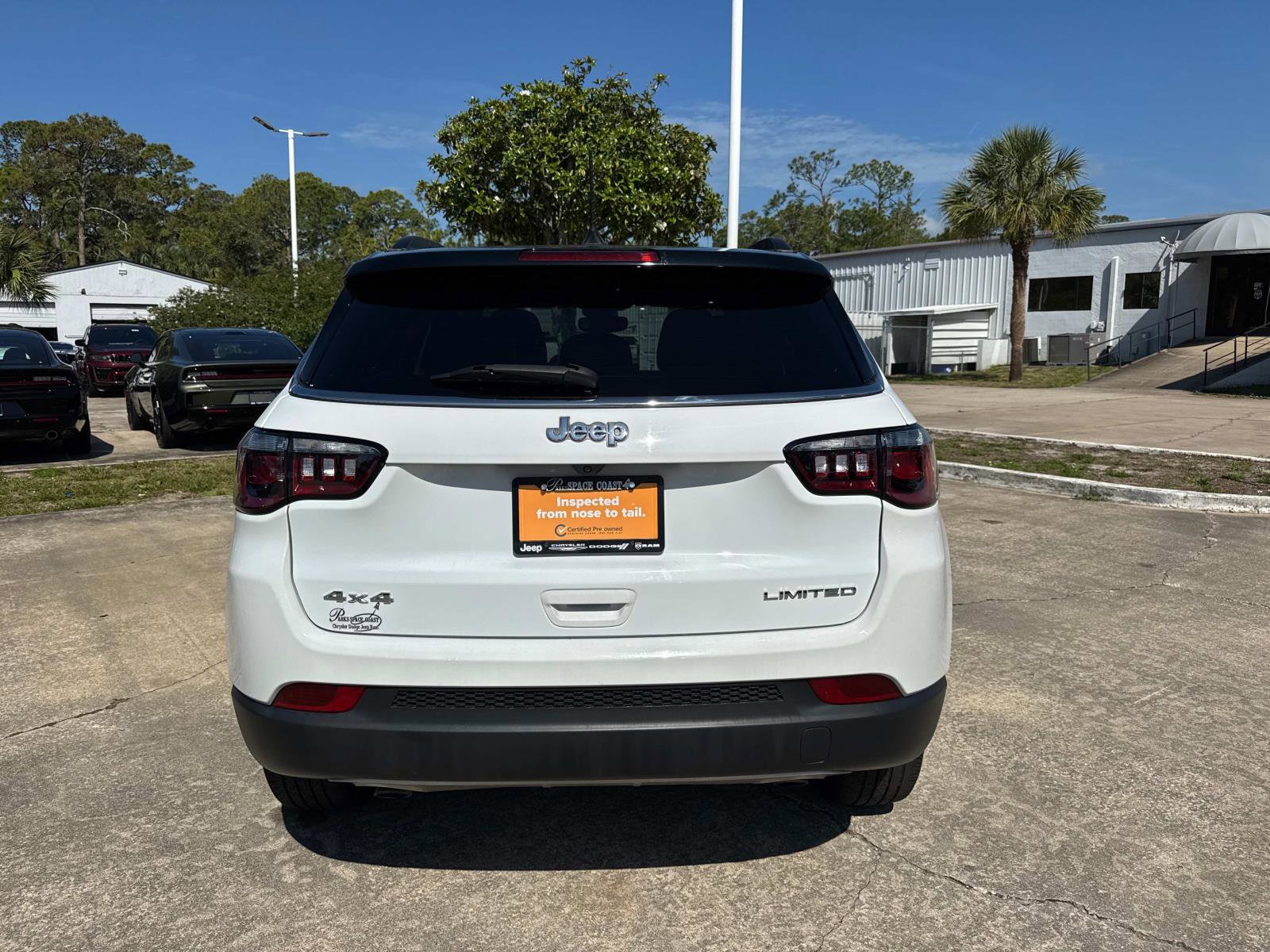 Used 2023 Jeep Compass Limited w/ Elite Group AWD/4WD image 4
