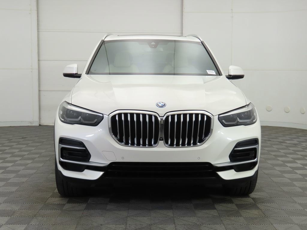 Used 2022 BMW X5 xDrive45e w/ Climate Comfort Package image 2