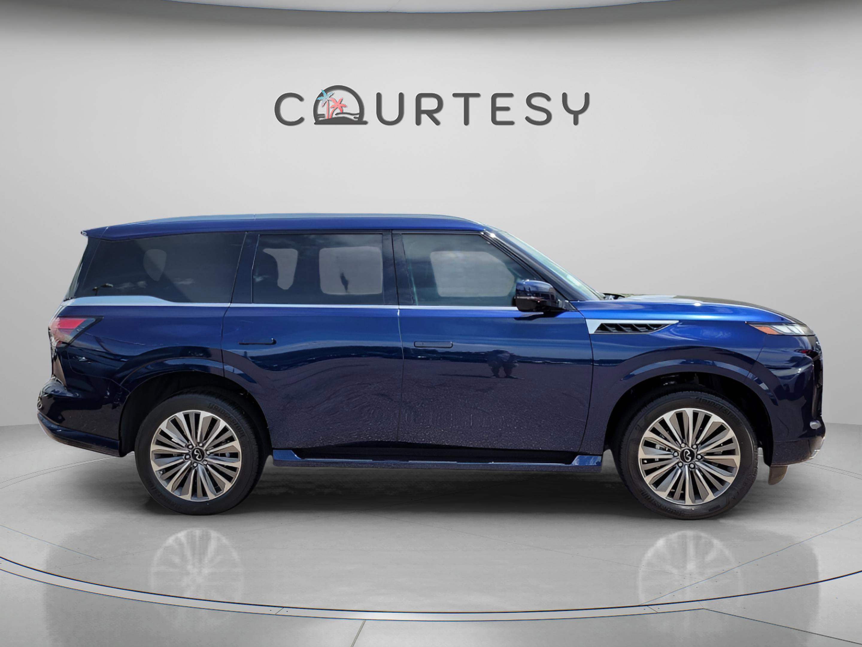 Certified 2025 INFINITI QX80 Sensory image 7