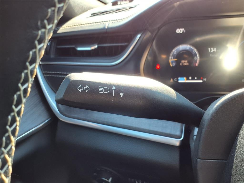 Used 2021 Jeep Grand Cherokee L Overland image 21