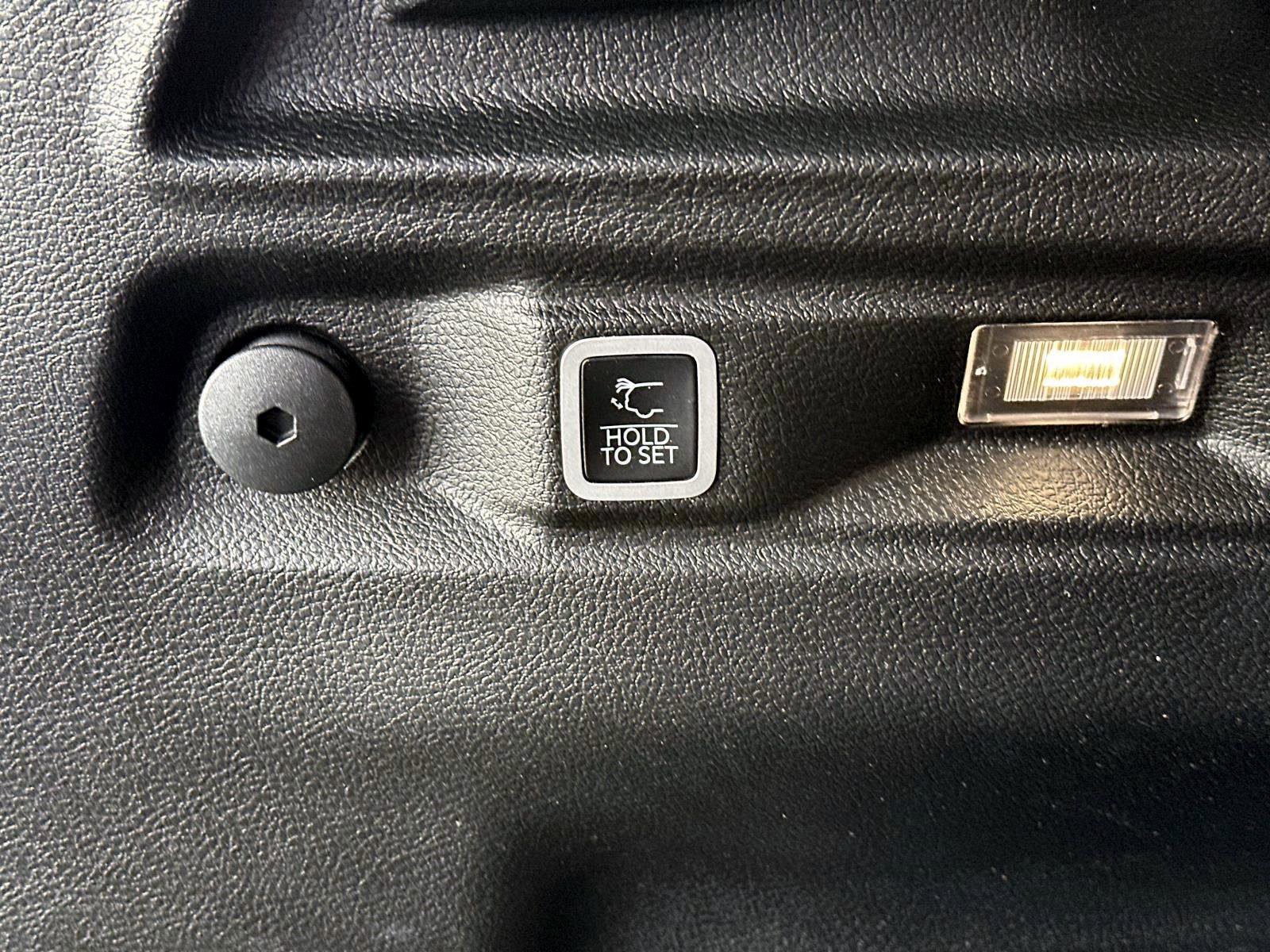 Used 2022 Jeep Grand Cherokee L Limited image 13