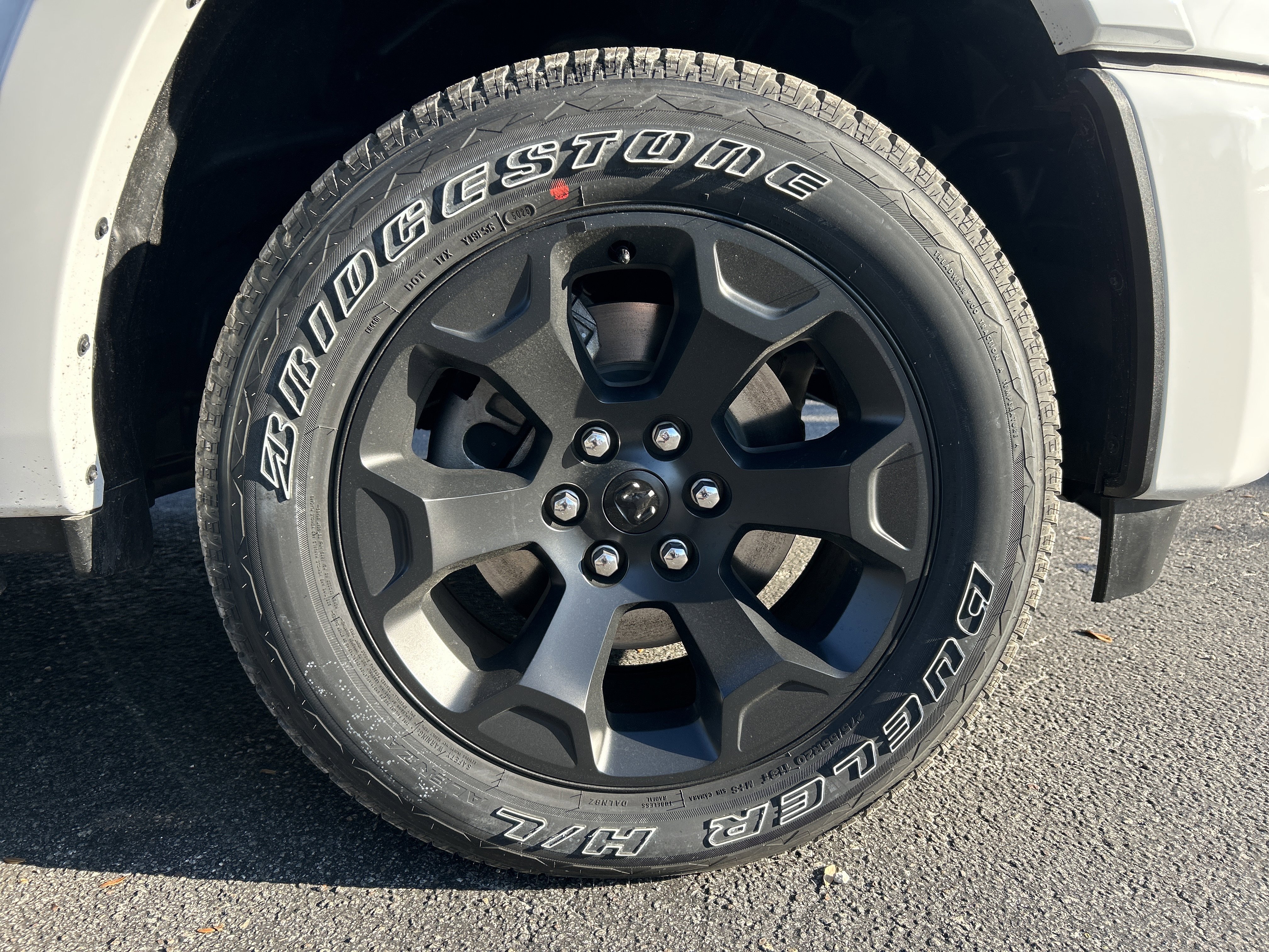 New 2026 RAM 1500 4x4 Crew Cab image 11