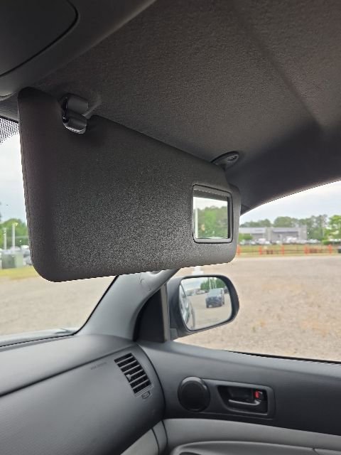 Used 2015 Toyota Tacoma PreRunner w/ Convenience Package RWD image 29