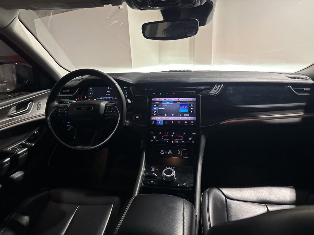 Used 2023 Jeep Grand Cherokee 4WD 4xe image 22