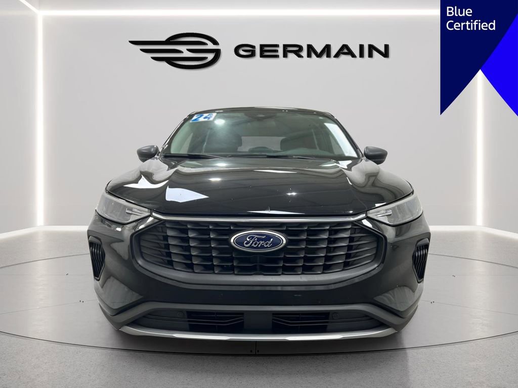 Certified 2024 Ford Escape Active w/ Cold Weather Package image 2