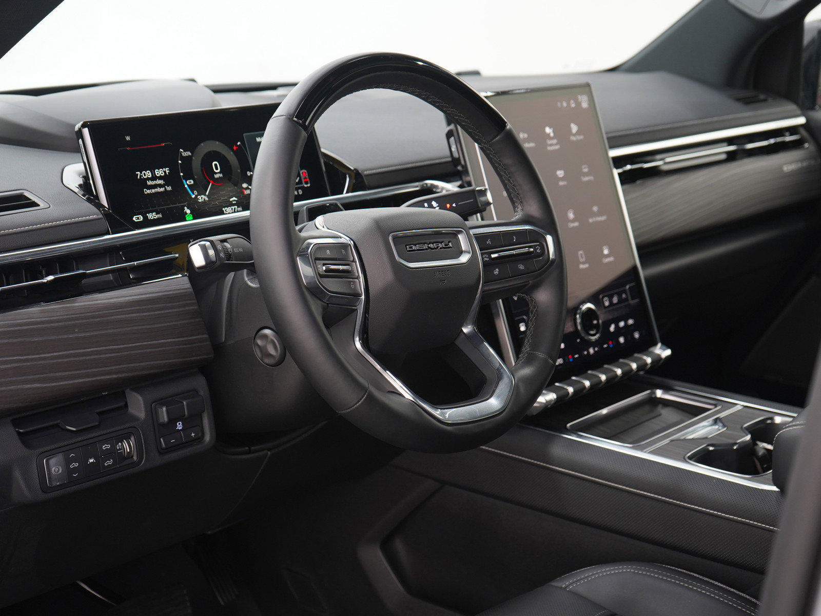 Used 2024 GMC Sierra EV Denali image 24