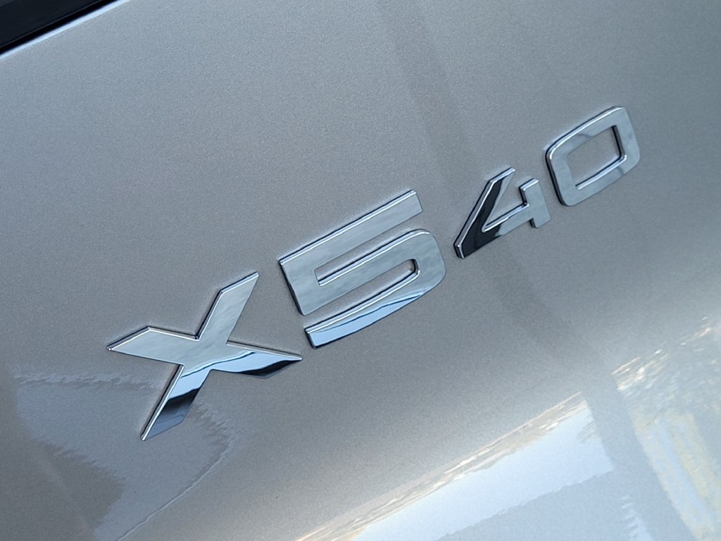 New 2027 BMW X5 xDrive40i AWD/4WD image 17