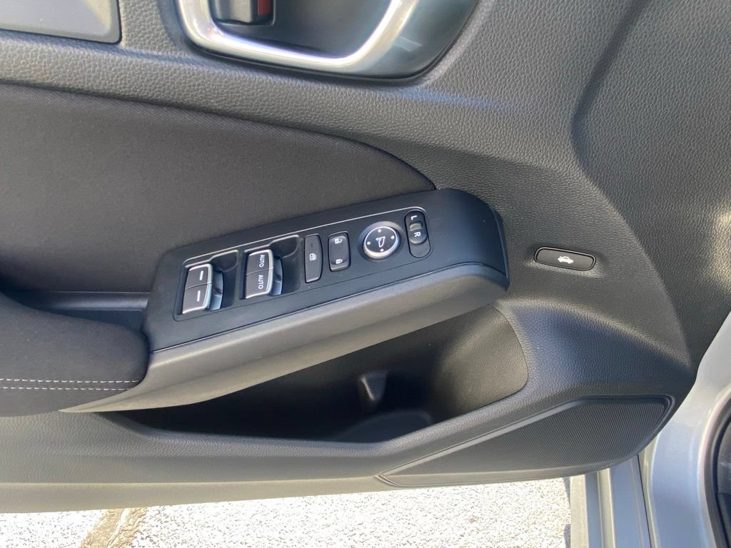 Used 2024 Honda Civic Sport image 11