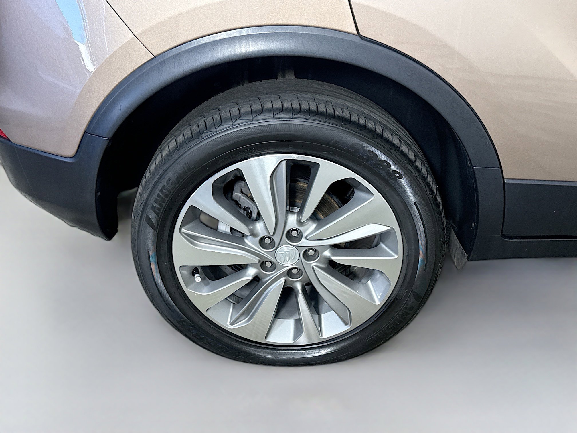 Used 2019 Buick Encore Preferred w/ Safety Package FWD image 33