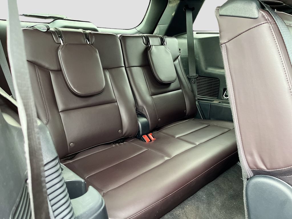 Used 2025 Ford Explorer Platinum AWD/4WD image 26