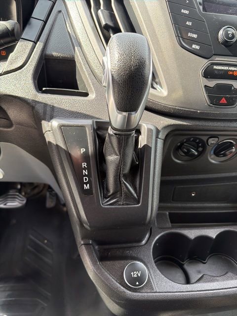 Used 2018 Ford Transit 250 130 Medium Roof RWD image 17