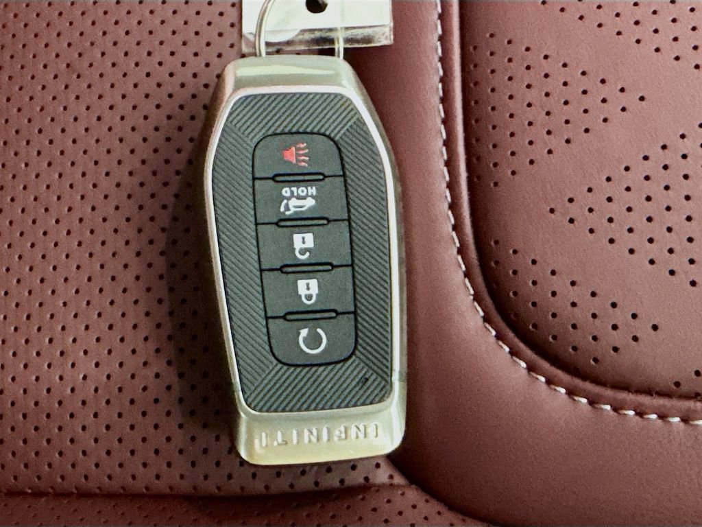 Certified 2026 INFINITI QX80 Autograph w/ Premium Cargo Package image 40