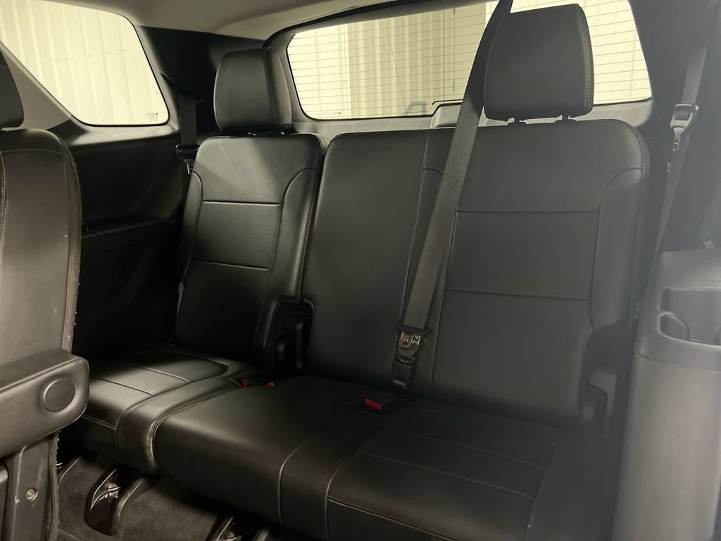 Used 2020 Chevrolet Traverse LT w/ LPO, Floor Liner Package FWD image 22