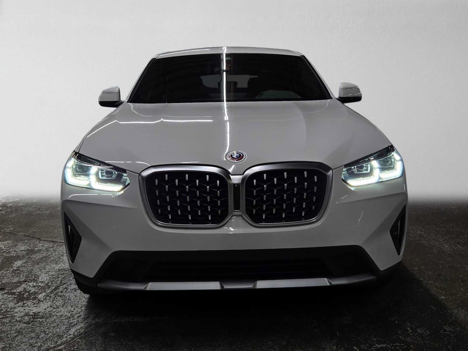 Used 2023 BMW X4 xDrive30i w/ Premium Package AWD/4WD image 8